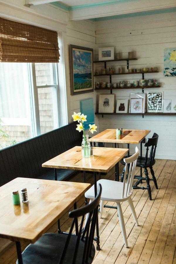 ホテルSalty Rose'S And The Periwinkle Cafe インゴニッシュ エクステリア 写真